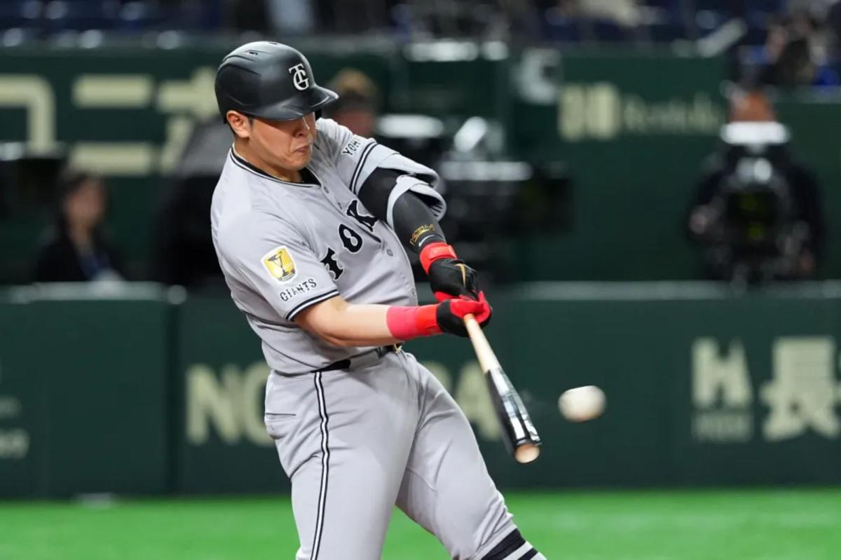 Blue Jays signing Japanese star Kazuma Okamoto in latest free agent...