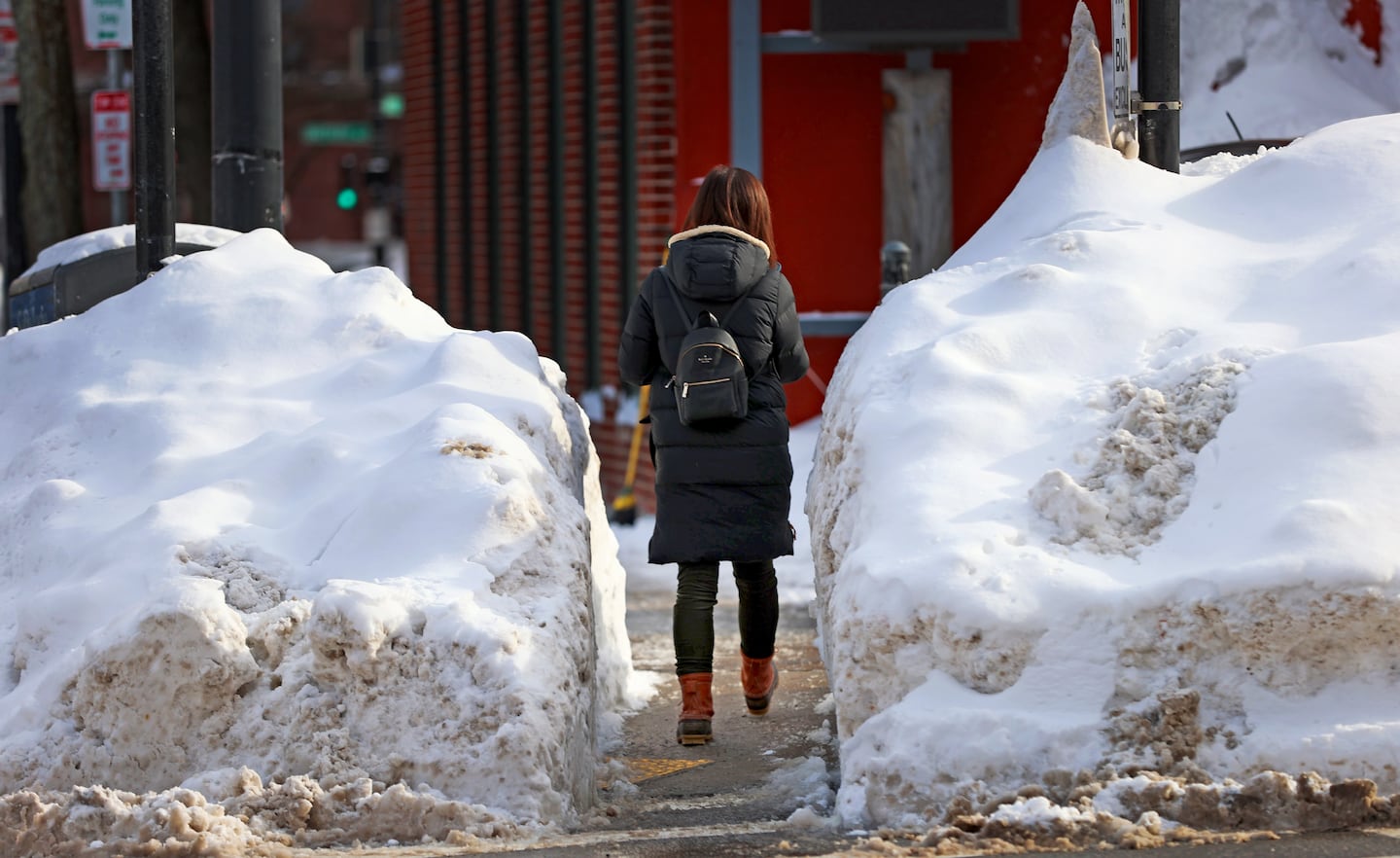 Boston digs out: Residents, work crews battle aftermath of historic snowstorm