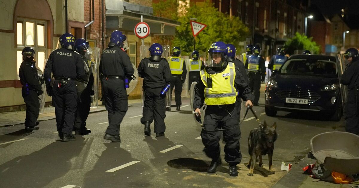 Local police to be freed to tackle everyday crime by creation of British FBI