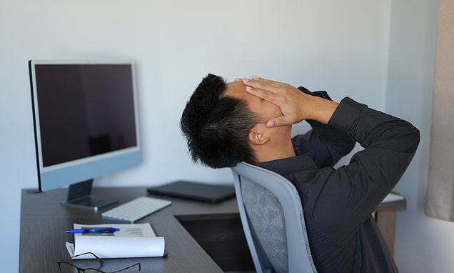 One in ten British workers plan to quit their job tomorrow morning
