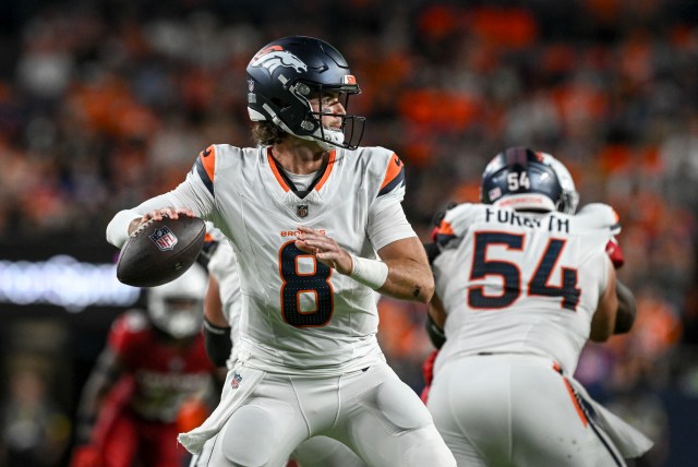 Broncos to face New England Patriots in Sunday's AFC championship in Denver