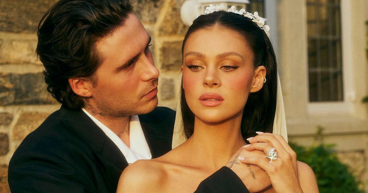 Inside Brooklyn Beckham's wedding from Victoria 'nuzzling son' to 'phones confiscated' - Daily Star