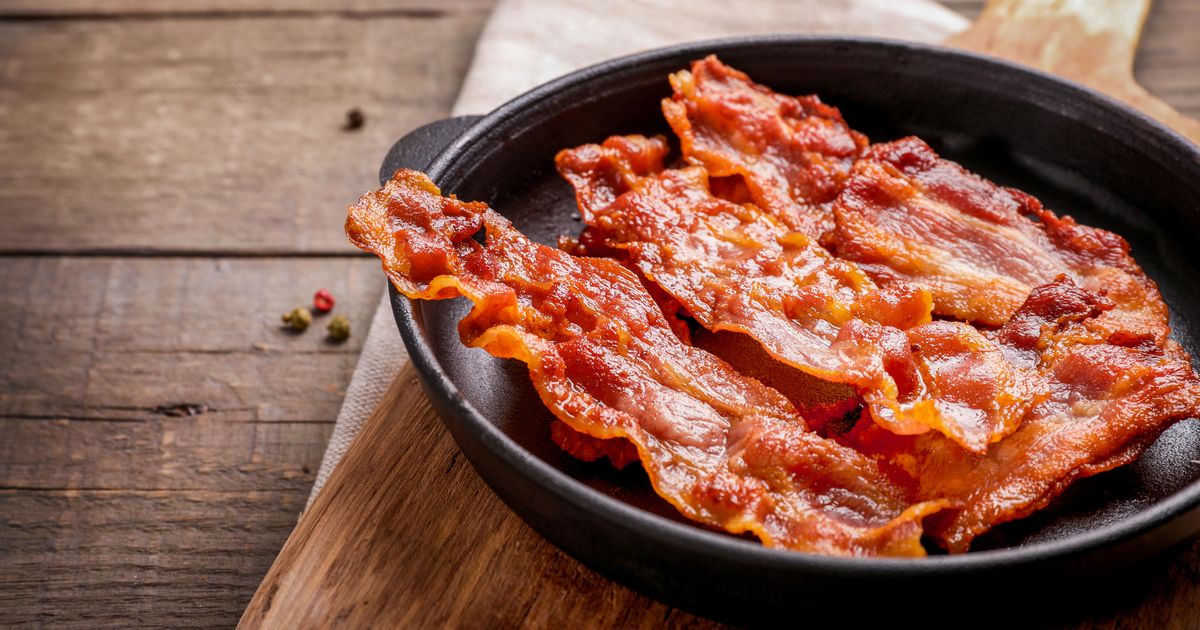 'I'm a cancer dietitian and you should cut 2 specific foods from your diet ASAP' - The Mirror