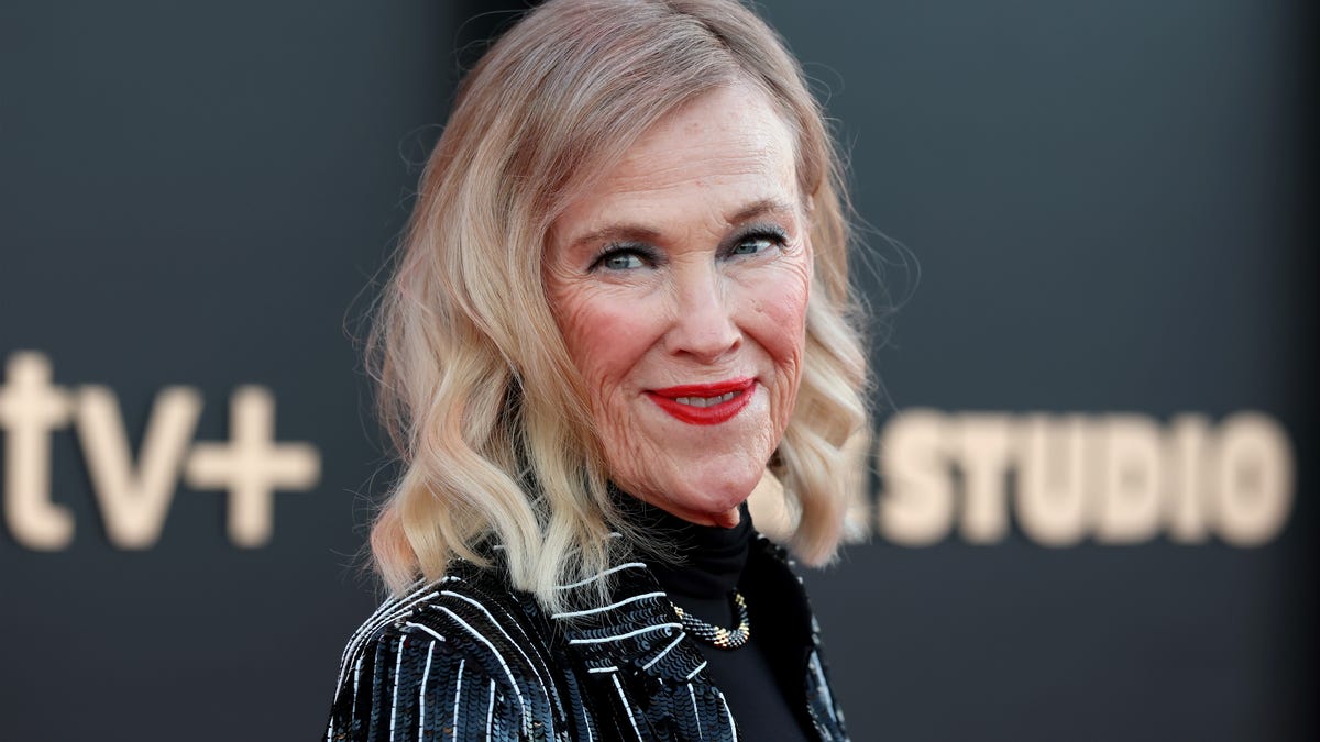 Catherine O'Hara, award-winning 'Home Alone,' 'Schitt's Creek' star, dies at 71