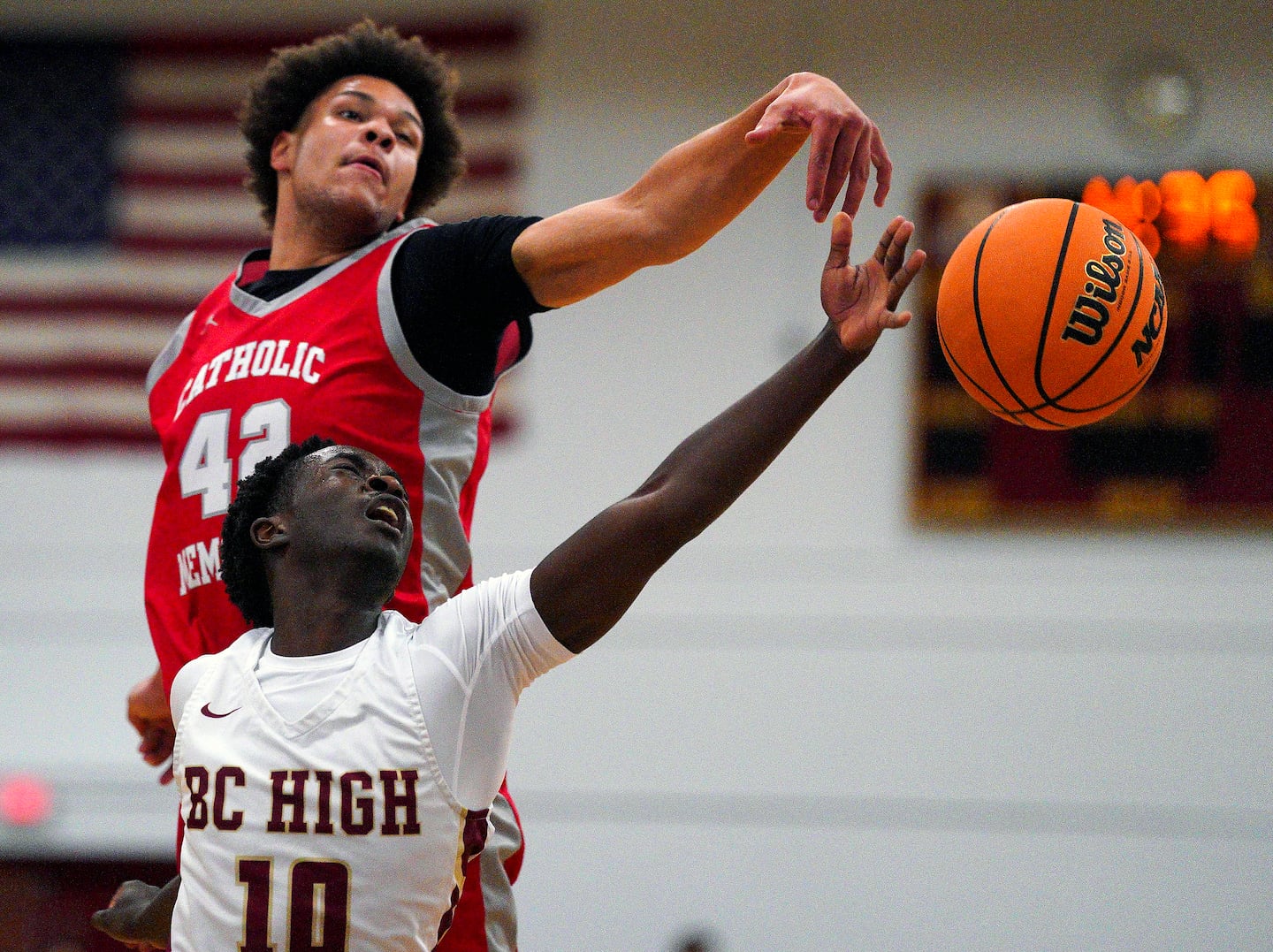 Catholic Memorial regroups in overtime to steal Catholic Conference boys' basketball win at BC High - The Boston Globe