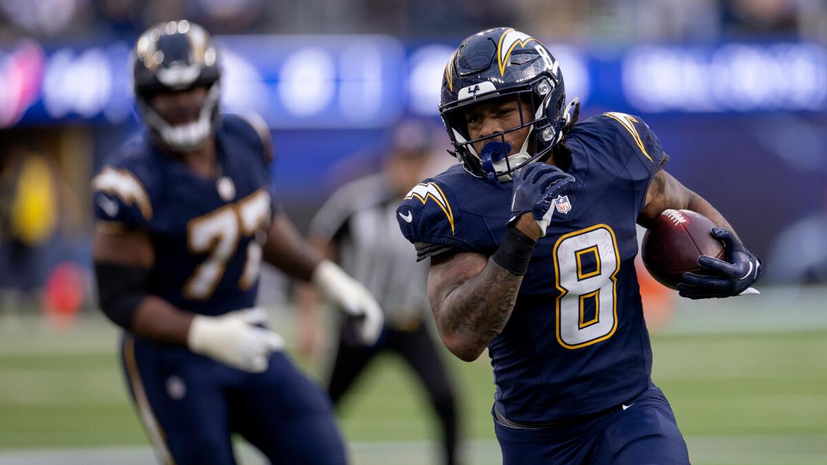 Chargers understand they can't afford to underestimate Patriots: 'It's do or die'