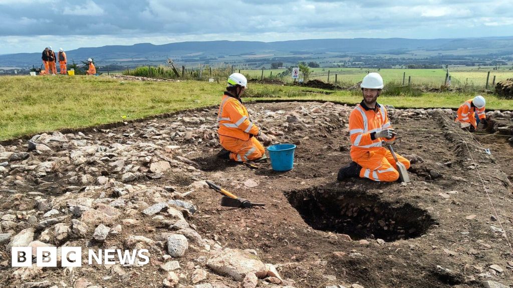 Cheviot Hills dig discovers earlier hill-living evidence