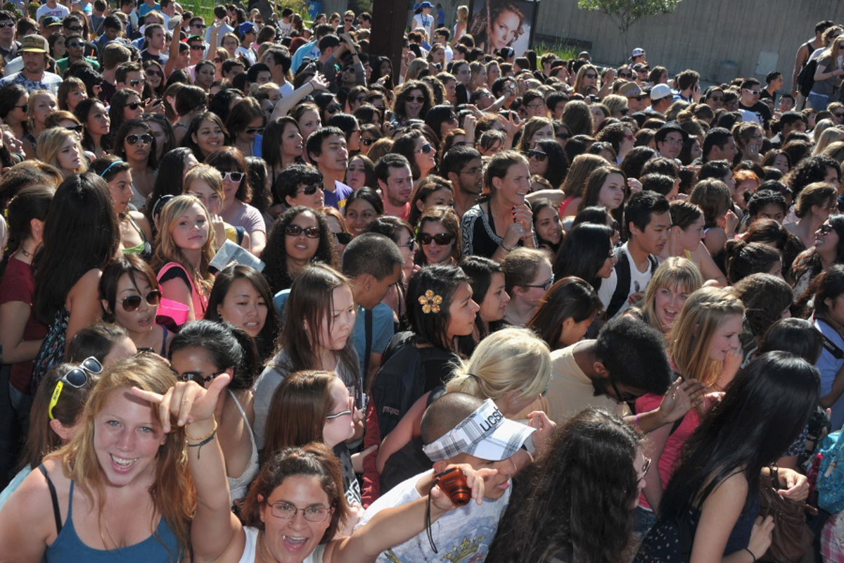 Celebrity enclave bans 72-hour spring break party after series of incidents