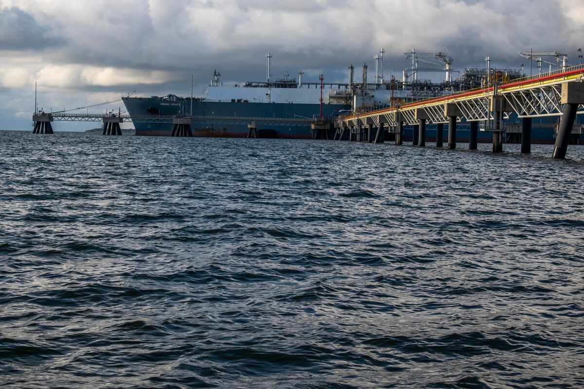 Colombia's Largest Pipeline Operator to Launch Global LNG Tender for New Import Terminal