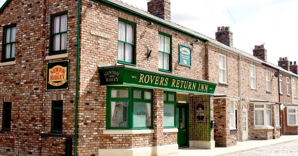 Coronation Street star's exit 'sealed' as they issue major career announcement - The Mirror