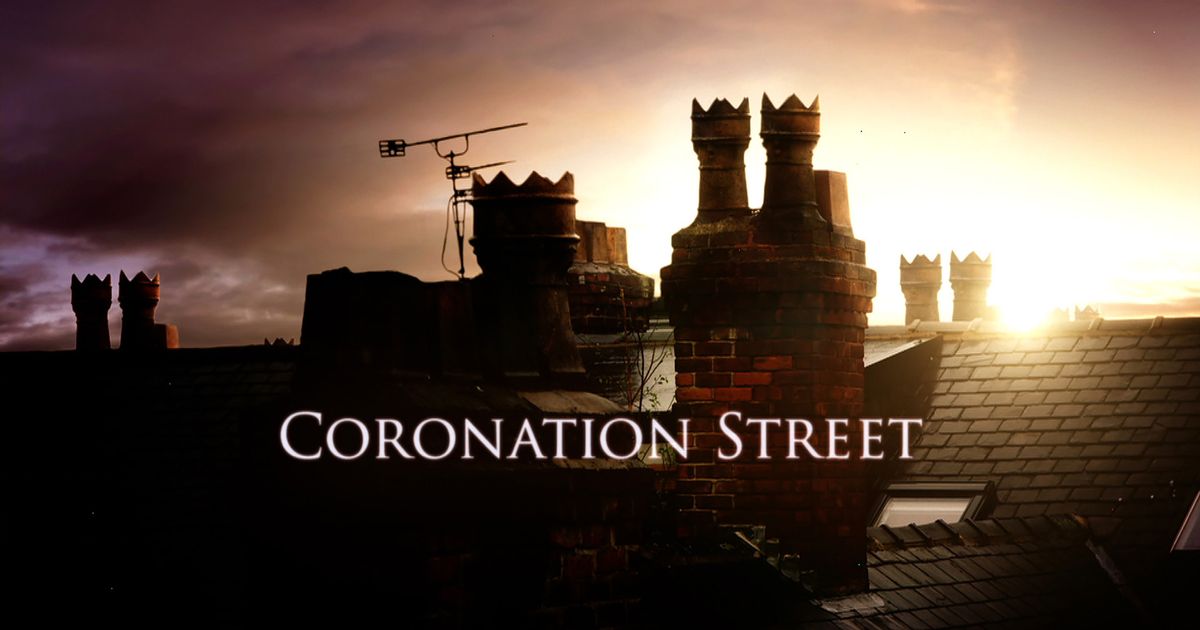 Coronation Street exit 'sealed' as star lands new job and it's worlds away from cobbles   - Daily Star