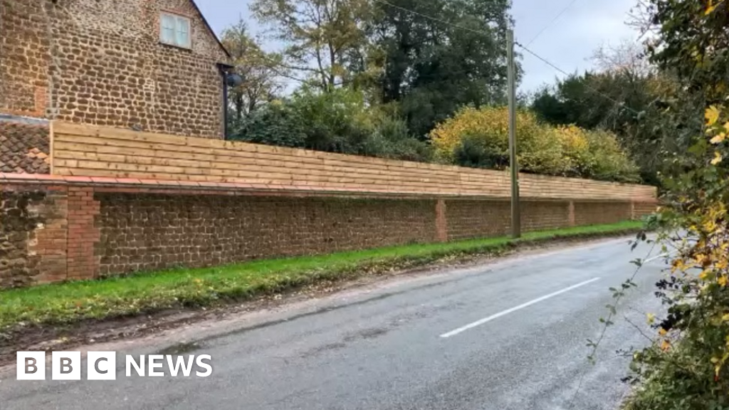 Fencing causes 'irreversible damage' at Middleton Castle estate