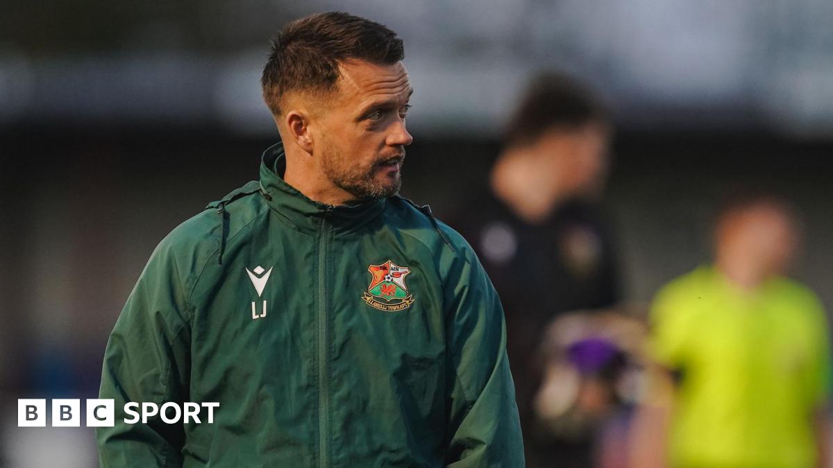 Cymru Premier: Manager Lee John departs struggling Llanelli