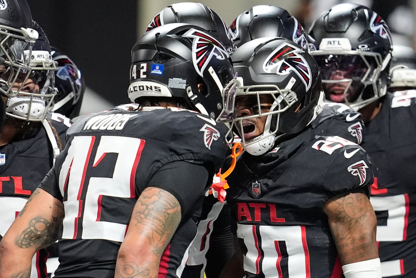 Dee Alford's red-zone pick saves Falcons' win over Saints, sends Panthers to the playoffs - The Boston Globe