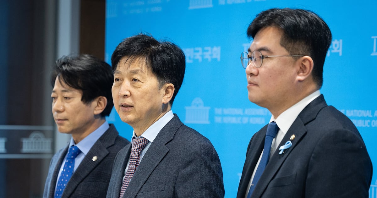 Democratic Party Urges National Pension Service to Strengthen Stewardship Code Role
