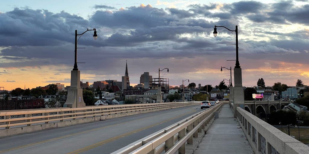 Dems blasted for trying to 'deport' ICE from swing county over 'blood money' rent