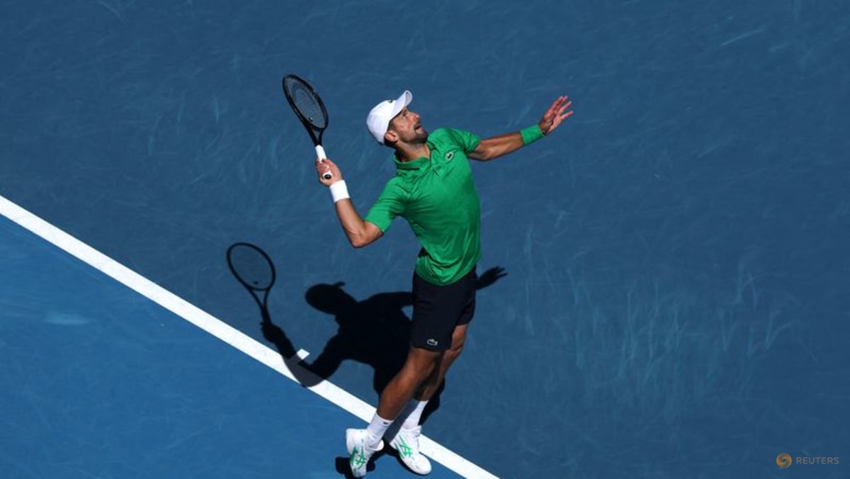 Djokovic eases past qualifier as Keys books third round berth
