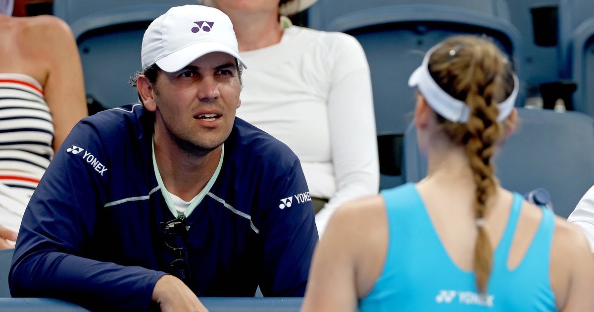 Elena Rybakina's controversial coach was banned from watching her matches - The Mirror