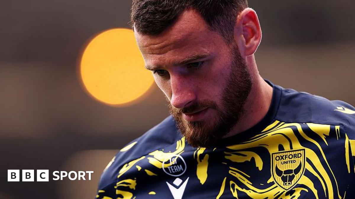 Elliott Moore: Northampton Town sign former Oxford United captain