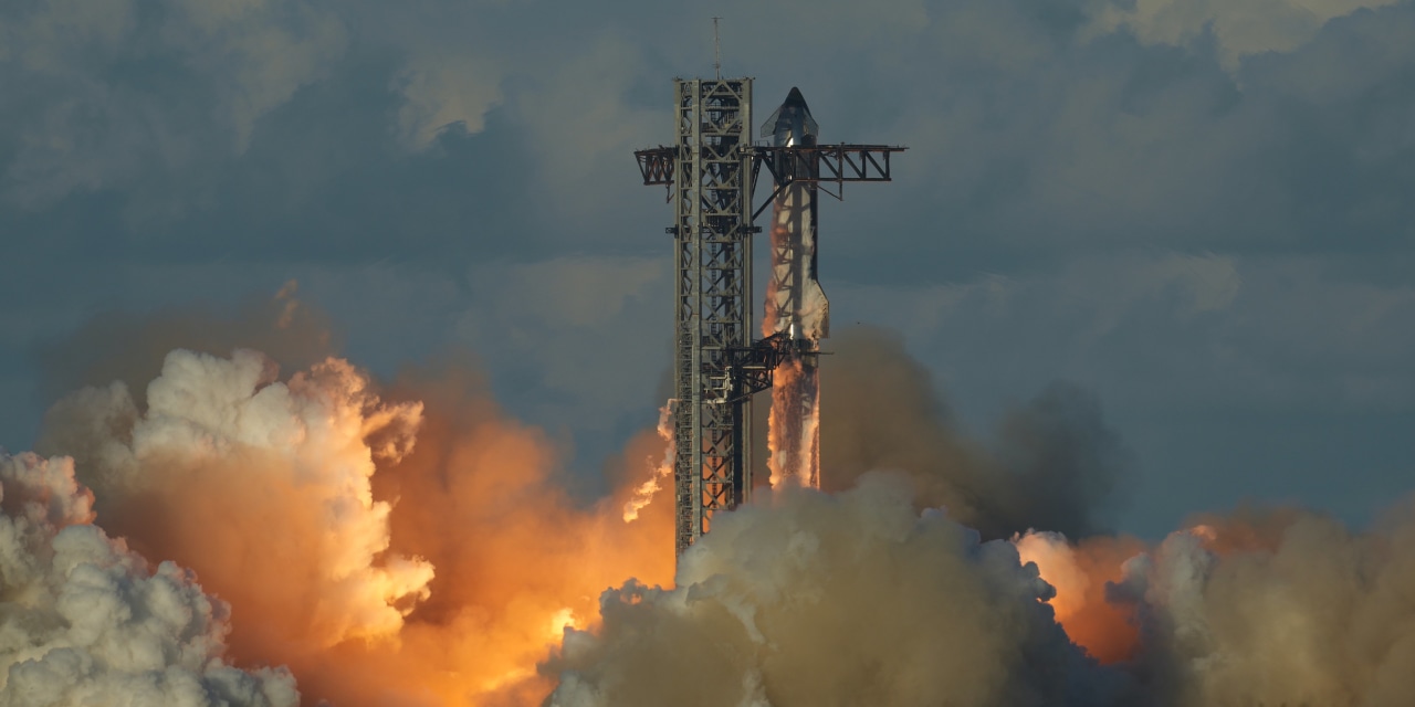 Why Elon Musk Is Racing to Take SpaceX Public