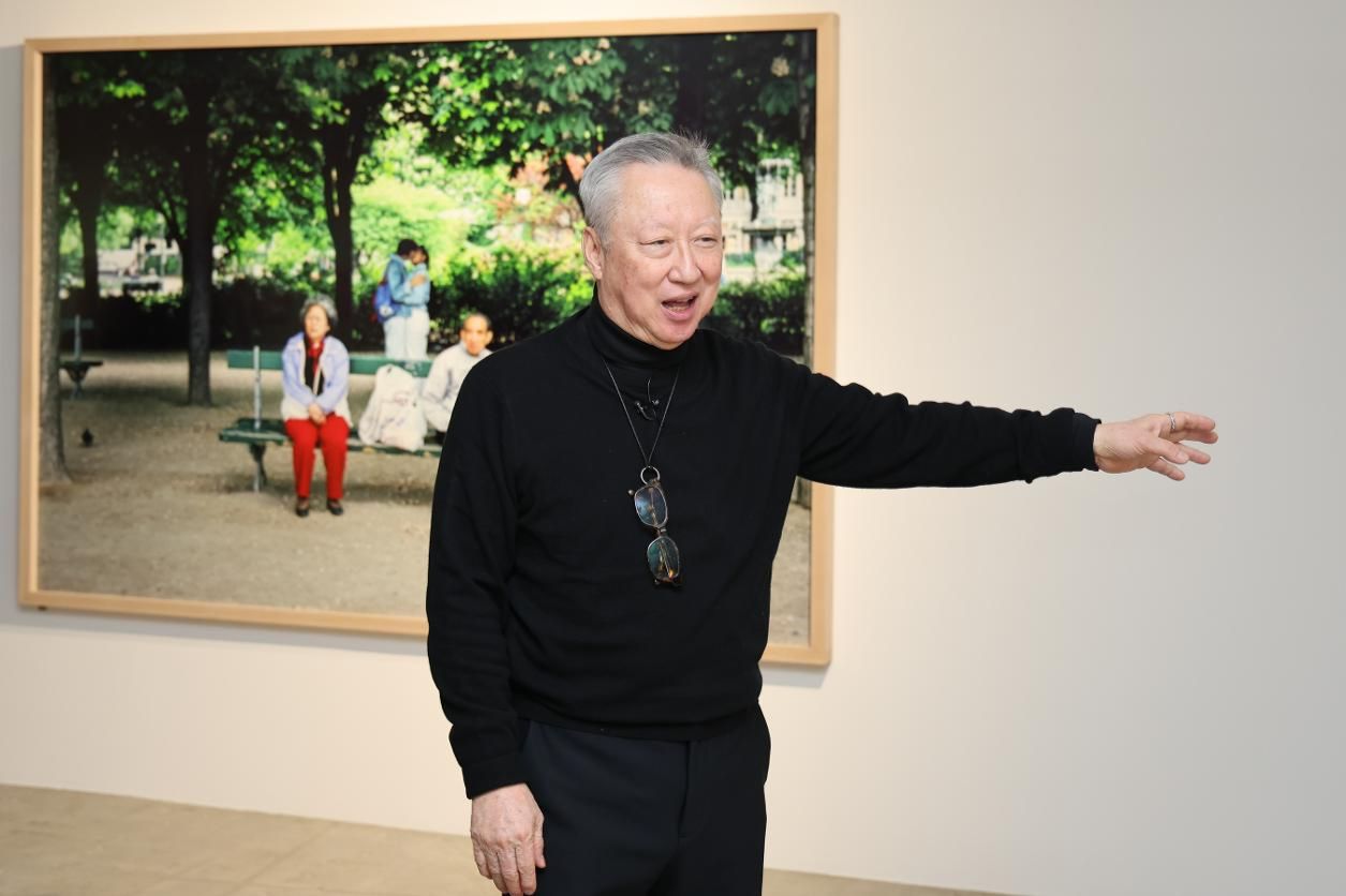 Ex-Doosan chairman details human lives during 1st solo photo exhibition - The Korea Times