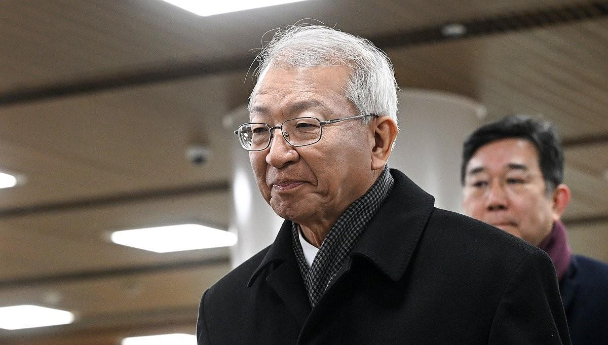 Ex-Supreme Court chief justice sentenced to suspended prison term over power abuse - The Korea Times