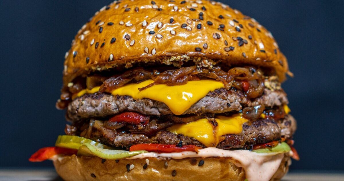 Popular fast food chain collapses into administration - 'challenging year'