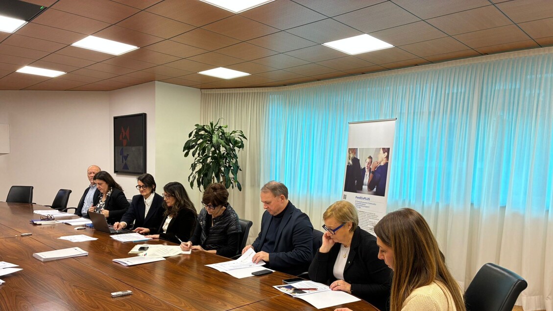 FemECoPLUS, cross-border network of 100 women entrepreneurs Fvg-Carinthia - News - Ansa.it