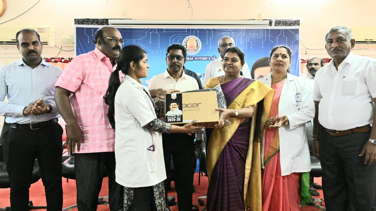 Free laptops distributed to students of  Government Thoothukudi Medical College and Hospital