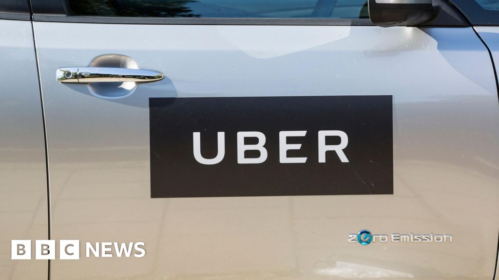 Gloucestershire taxi drivers call for more restrictions on Uber