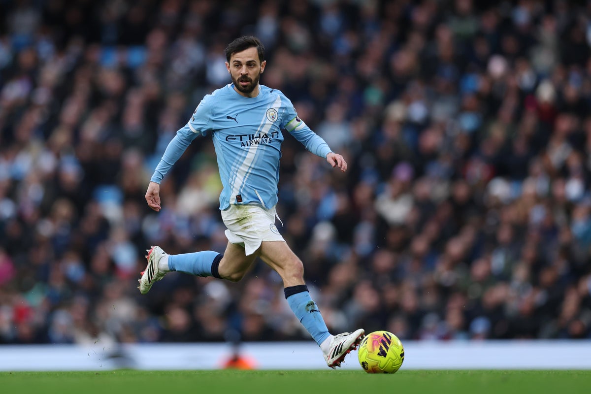 Guardiola hopes Silva will 'stay forever' amid uncertain Manchester City future