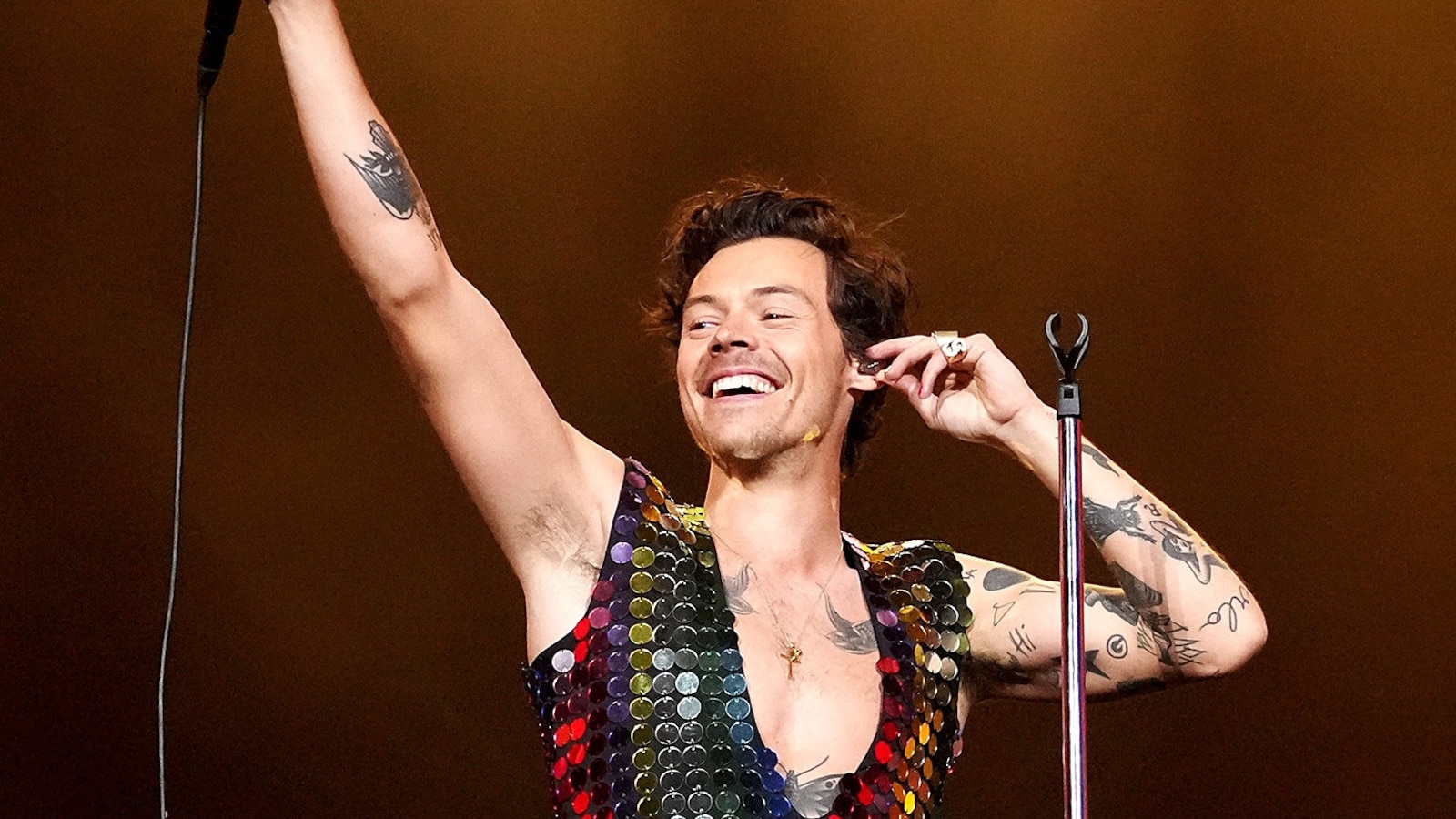 Harry Styles announces new single 'Aperture' will be released this week