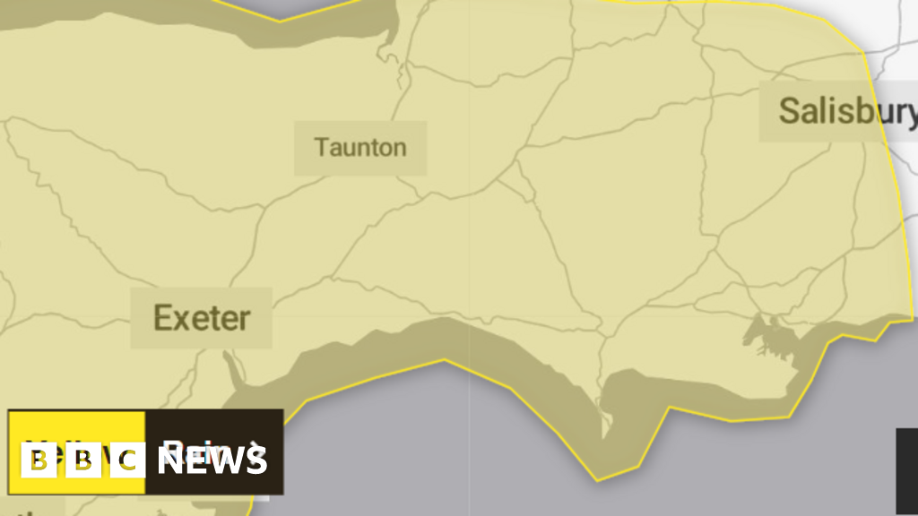 Heavy rain could worsen Dorset and Hampshire flooding, Met Office