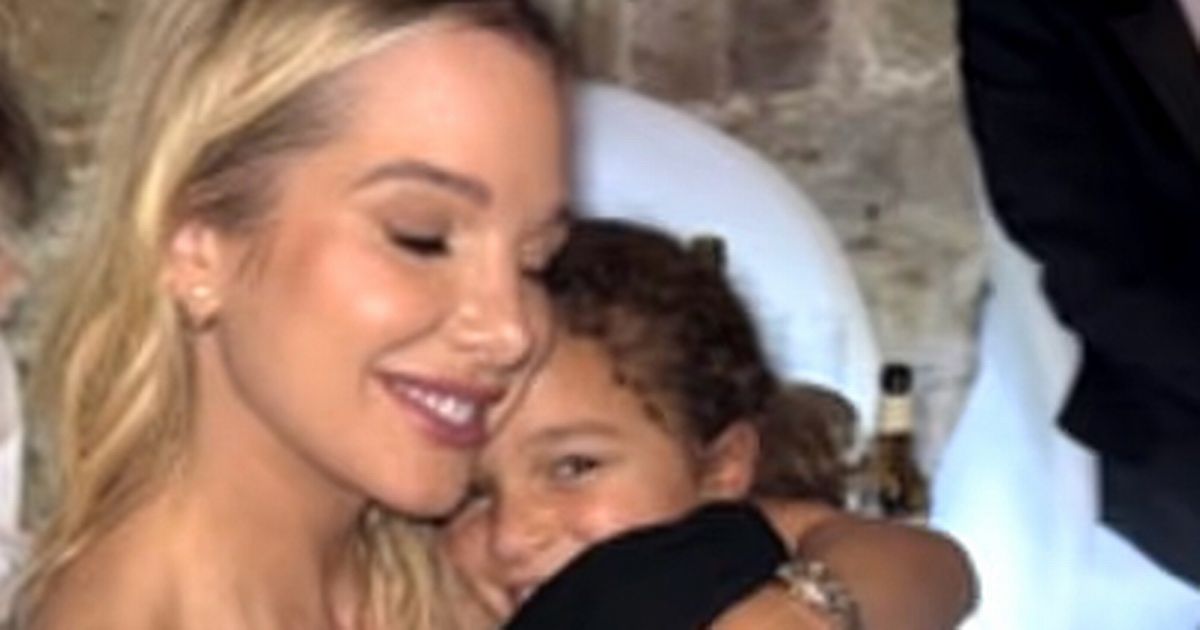Helen Flanagan reunited with kids after they spent Christmas with her ex amid feud - The Mirror