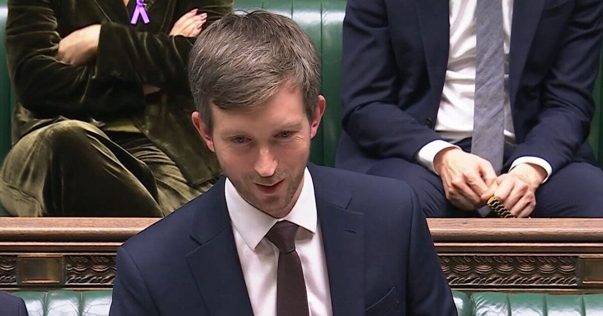 HMRC admits huge errors as thousands wrongly had benefit payments stopped