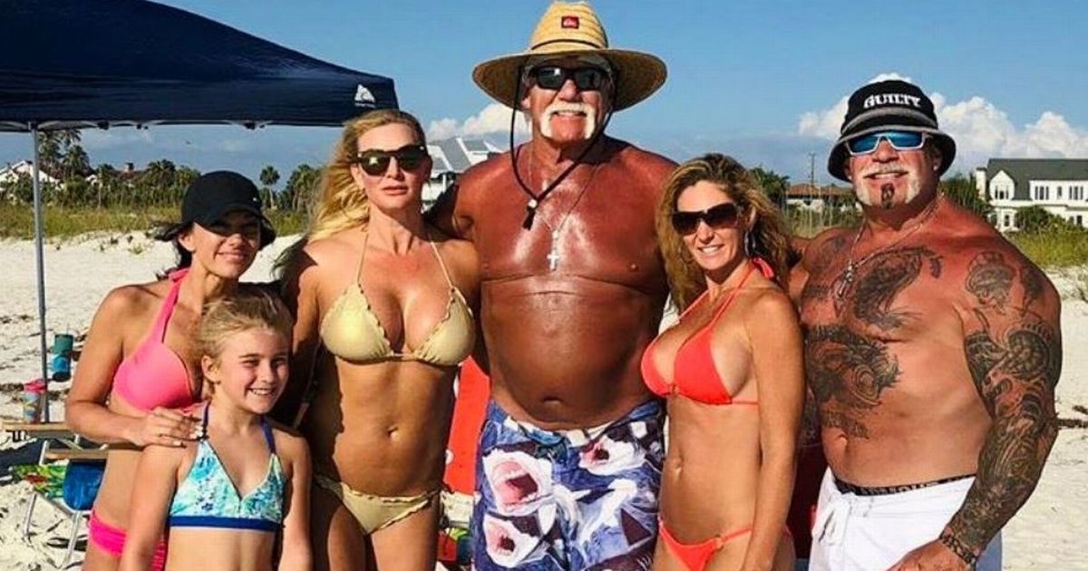 Hulk Hogan family beach snap goes viral after morbid 'cemetery' note added - Daily Star