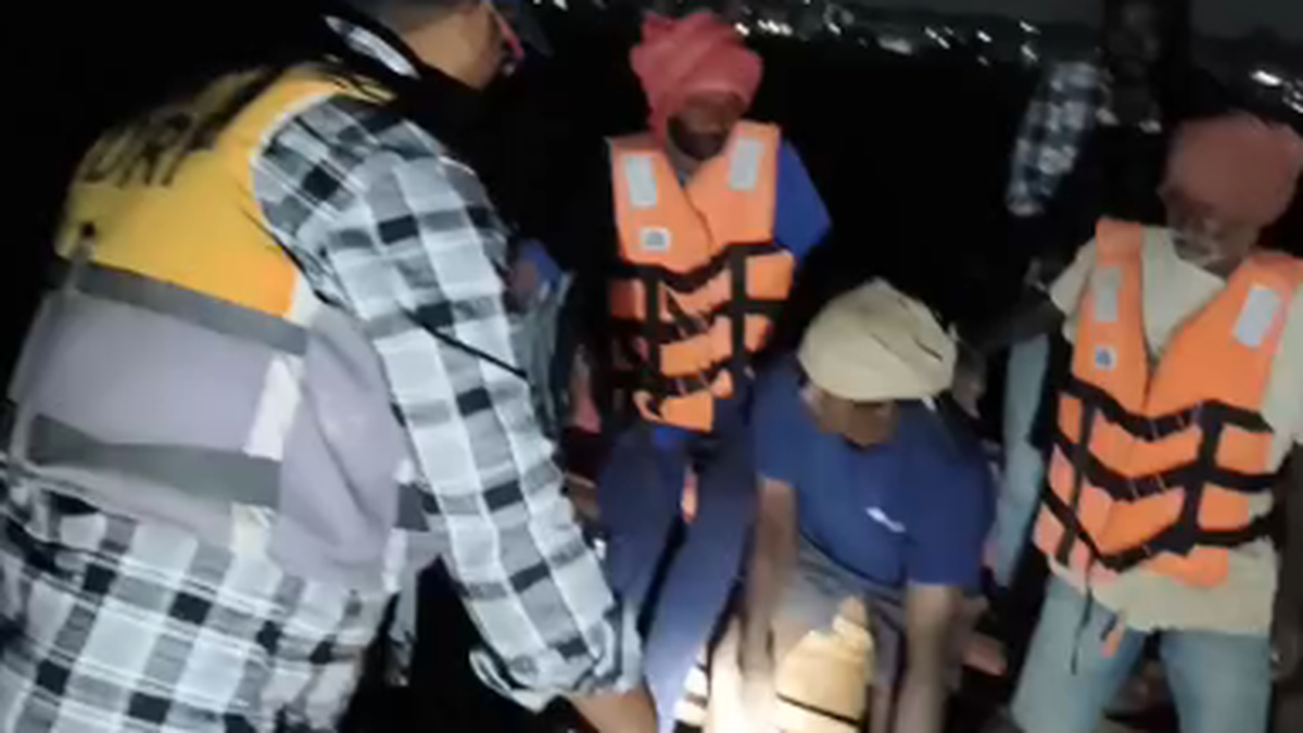 HYDRAA rescues nine workers stranded in Mir Alam lake