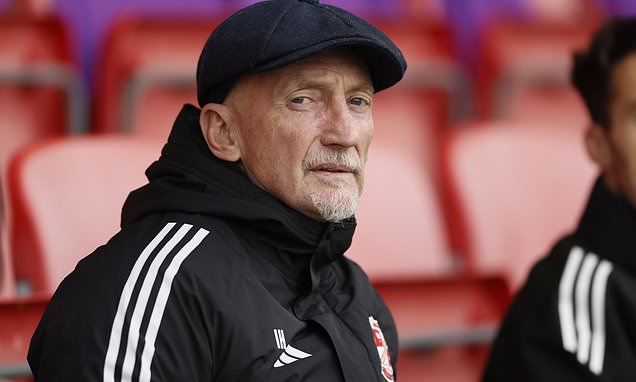 Ian Holloway fumes at football bosses after Ollie Clarke banned for...