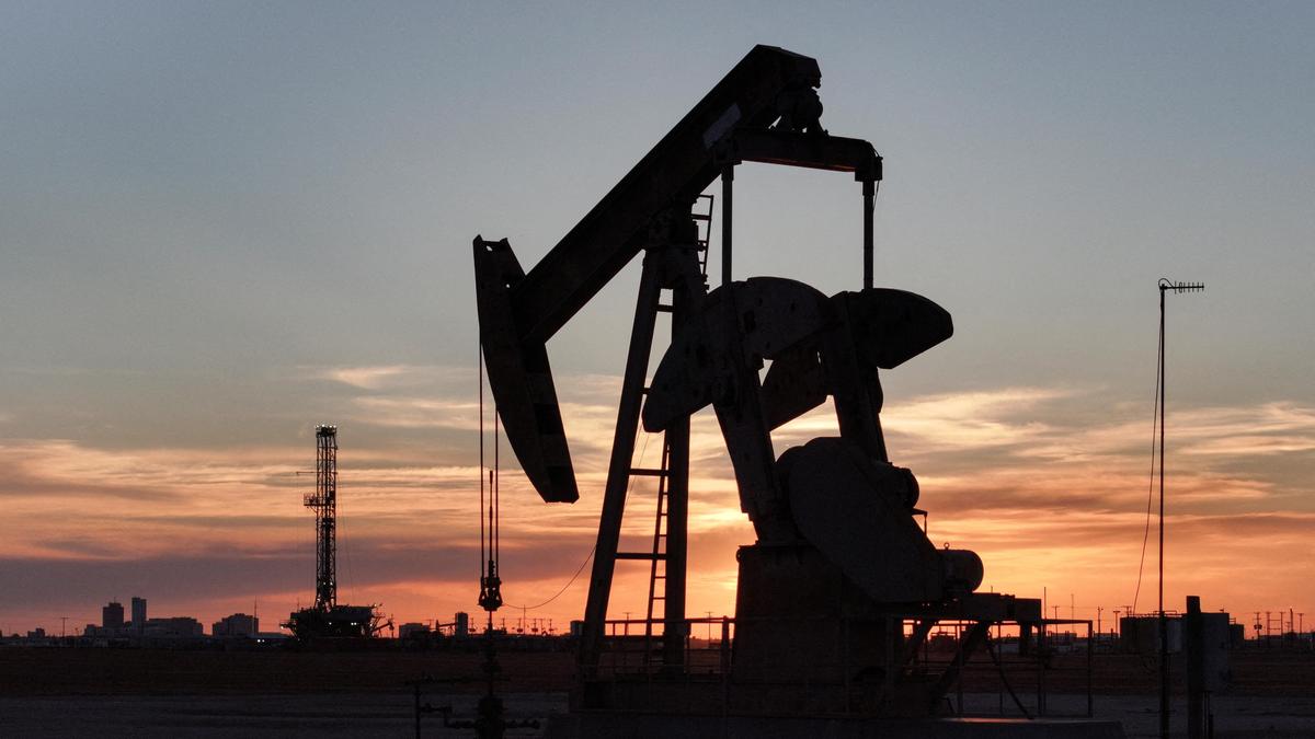 Shifting away from Russian oil imports currently won't hurt India fiscally