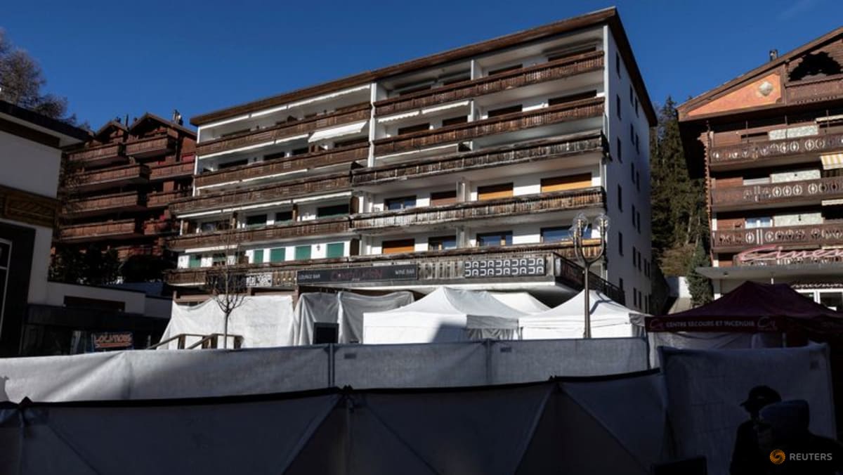 Alpine skiing-Italy's ski team to pay tribute to victims of Crans Montana fire