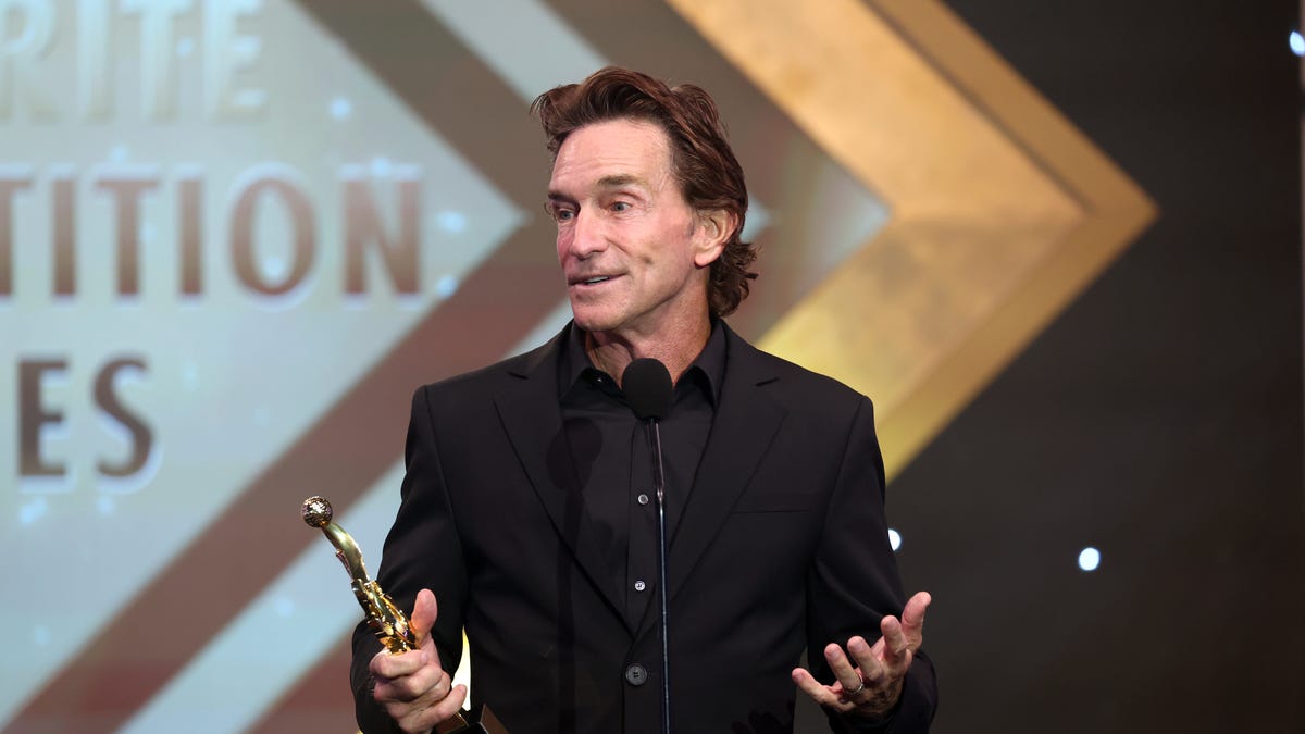 Jeff Probst defends MrBeast, Jimmy Fallon's involvement on 'Survivor 50'