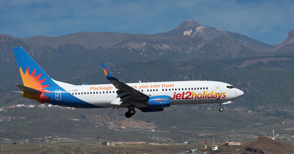 Top UK airline launches more flights to 5 Canary Islands - 46,000 extra seats