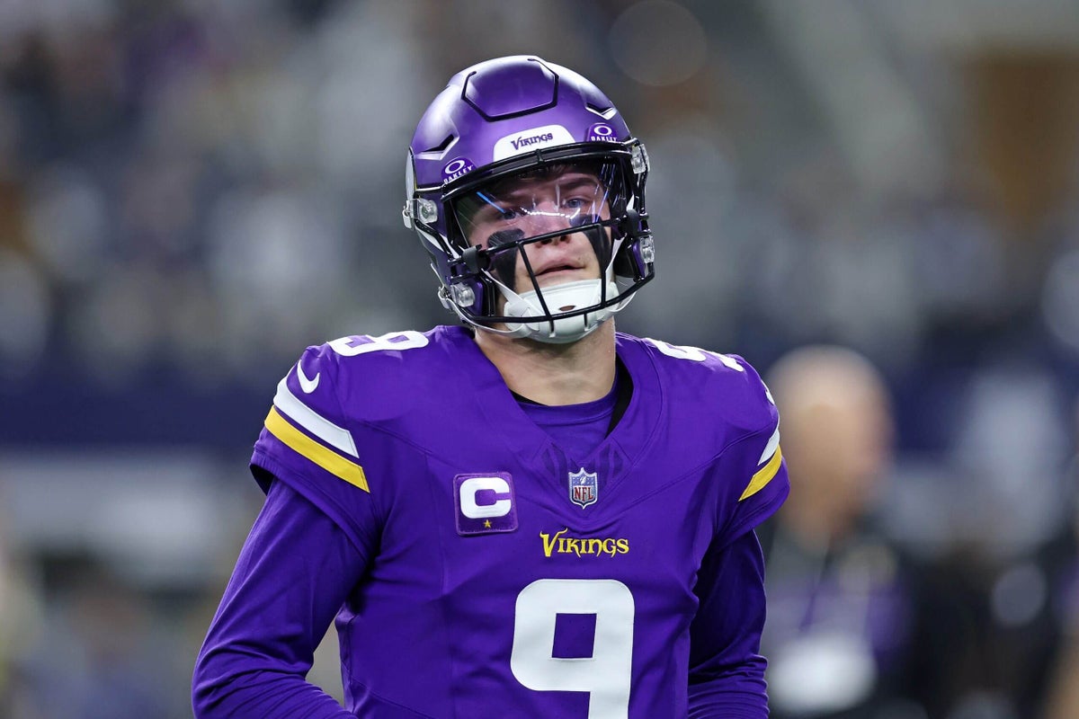 J.J. McCarthy expected to return from hand injury in season finale vs. Packers