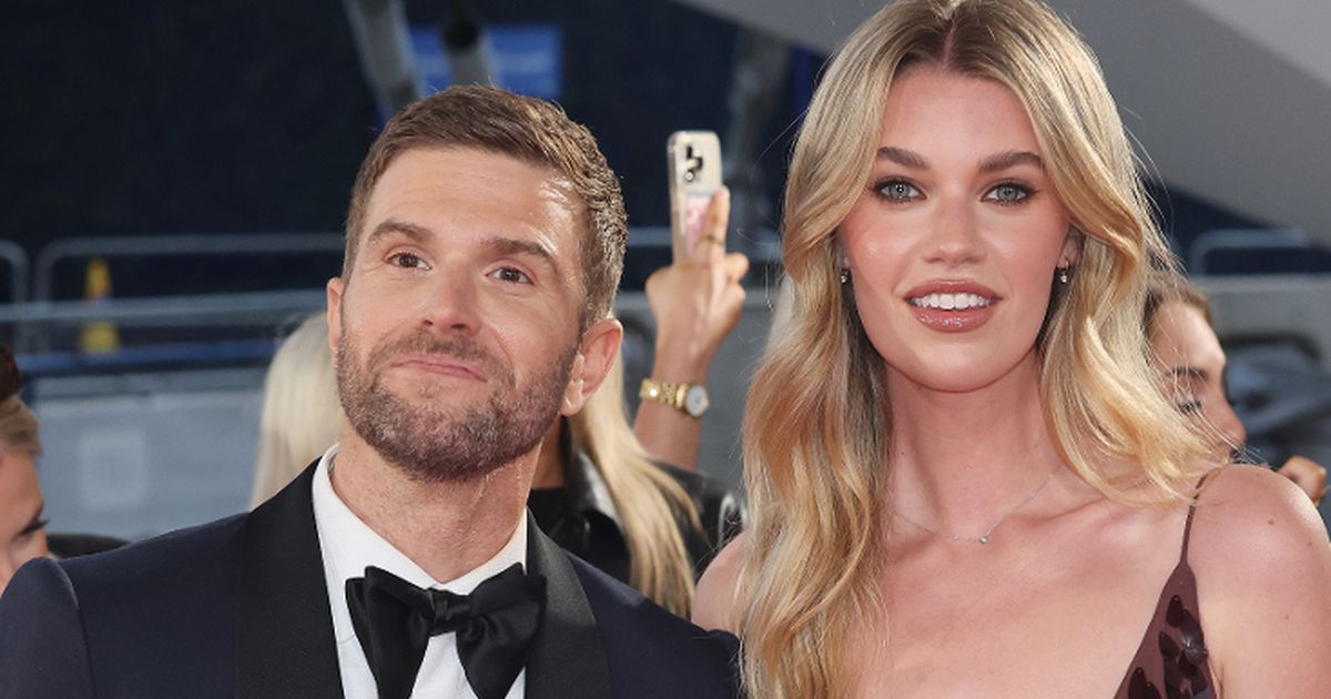 Joel Dommett 'petrified' as he and wife Hannah brace for huge family update - The Mirror