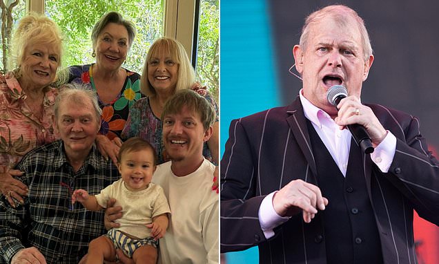 John Farnham makes rare appearance at family gathering