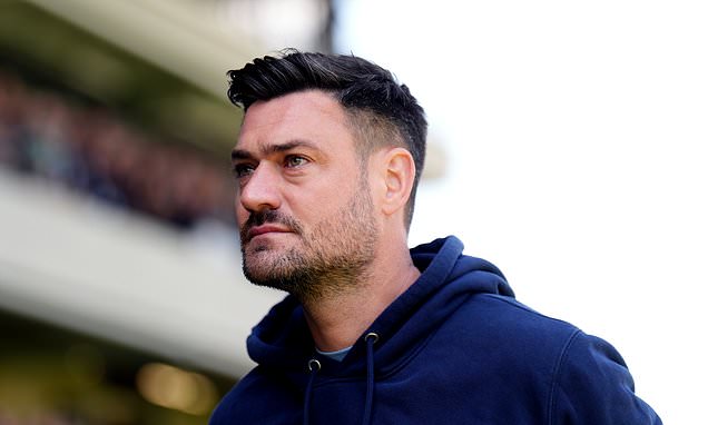 Johnnie Jackson to keep pushing AFC Wimbledon players after ending...