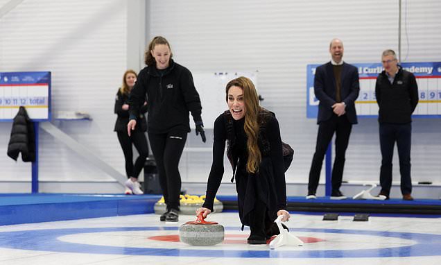 Subtle gestures show Kate and William are more in love than ever