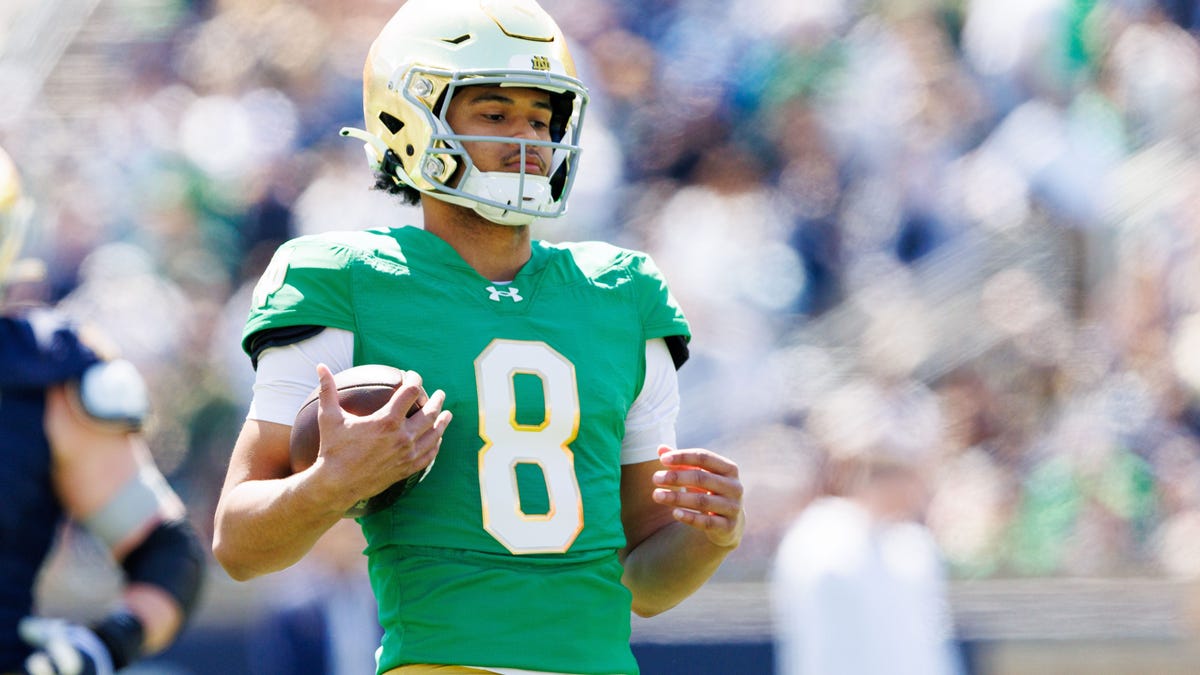 Day after committing to Nebraska, Notre Dame QB Kenny Minchey signs with Kentucky