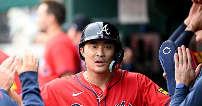 Atlanta Braves' Kim Ha-seong Faces Fan Criticism After Icy Injury