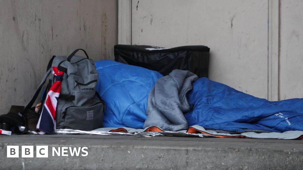 What help will rough sleepers in Lancashire get during icy blast?